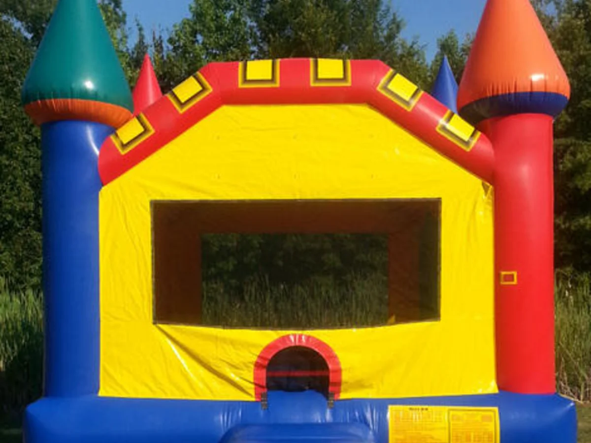 IMPORT TEST - Colourful Castle — photo 1 of 1